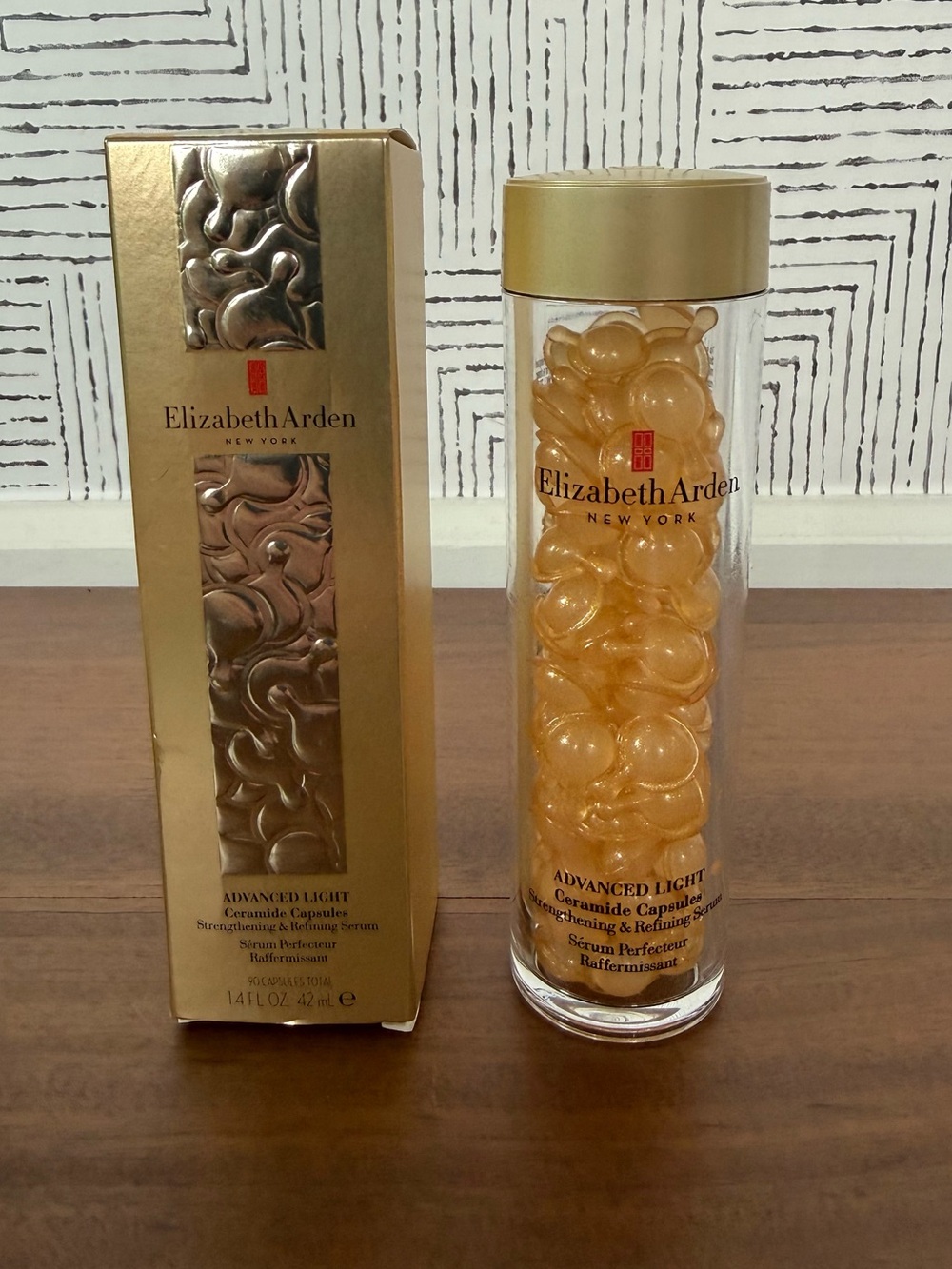 Elizabeth Arden Advanced Ceramide Capsules Youth Restoring Serum New - Picture 7 of 7